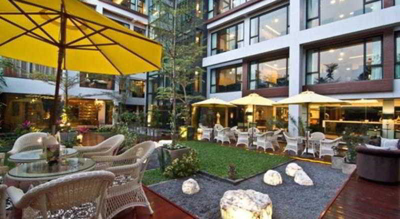 Rashmi'S Plaza Hotel В'єнтьян Екстер'єр фото